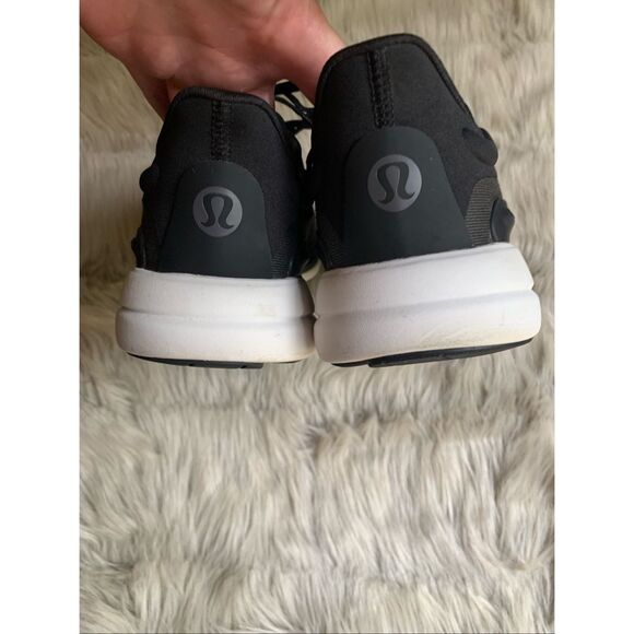 Lululemon Women's Chargefeel 2 Low Workout Shoe 9 - Picture 6 of 9
